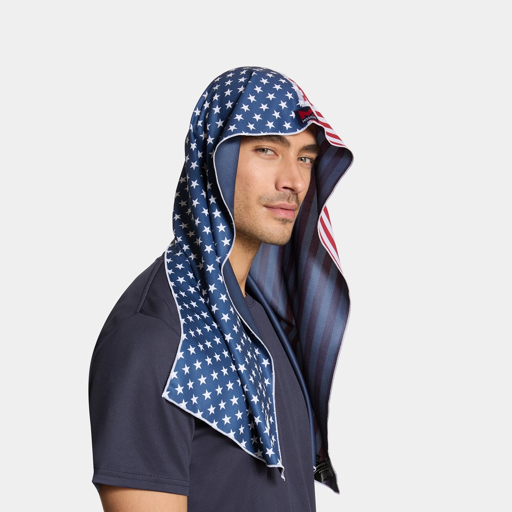 Khan-trum-lam-mat-Mission-Cooling-Hoodie-Towel-hang-ship-US-3.jpg?v=1780893079