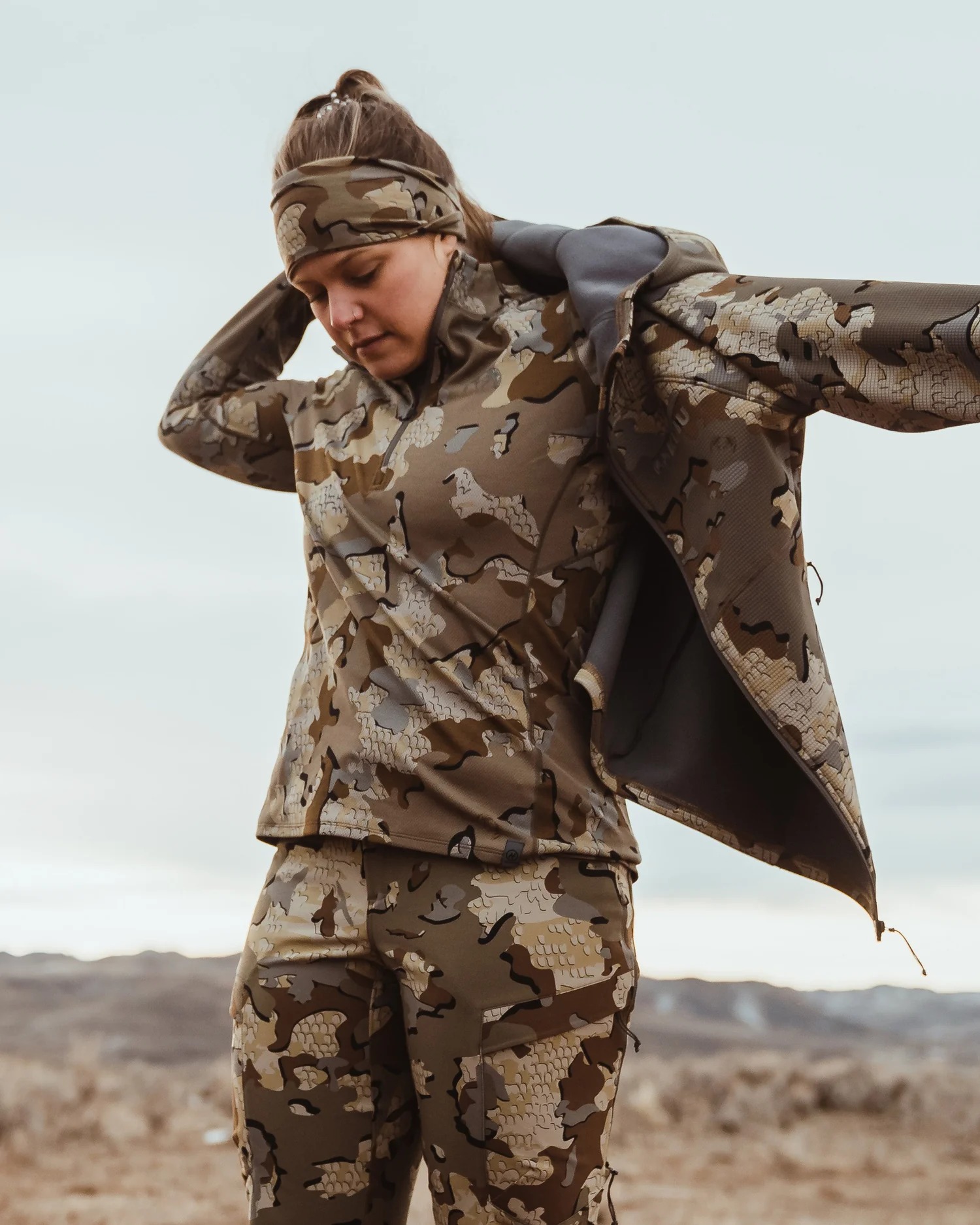Kuiu-Women-s-Peloton-240-Full-Zip-Hoodie-size-S-6.jpg?v=1777343866