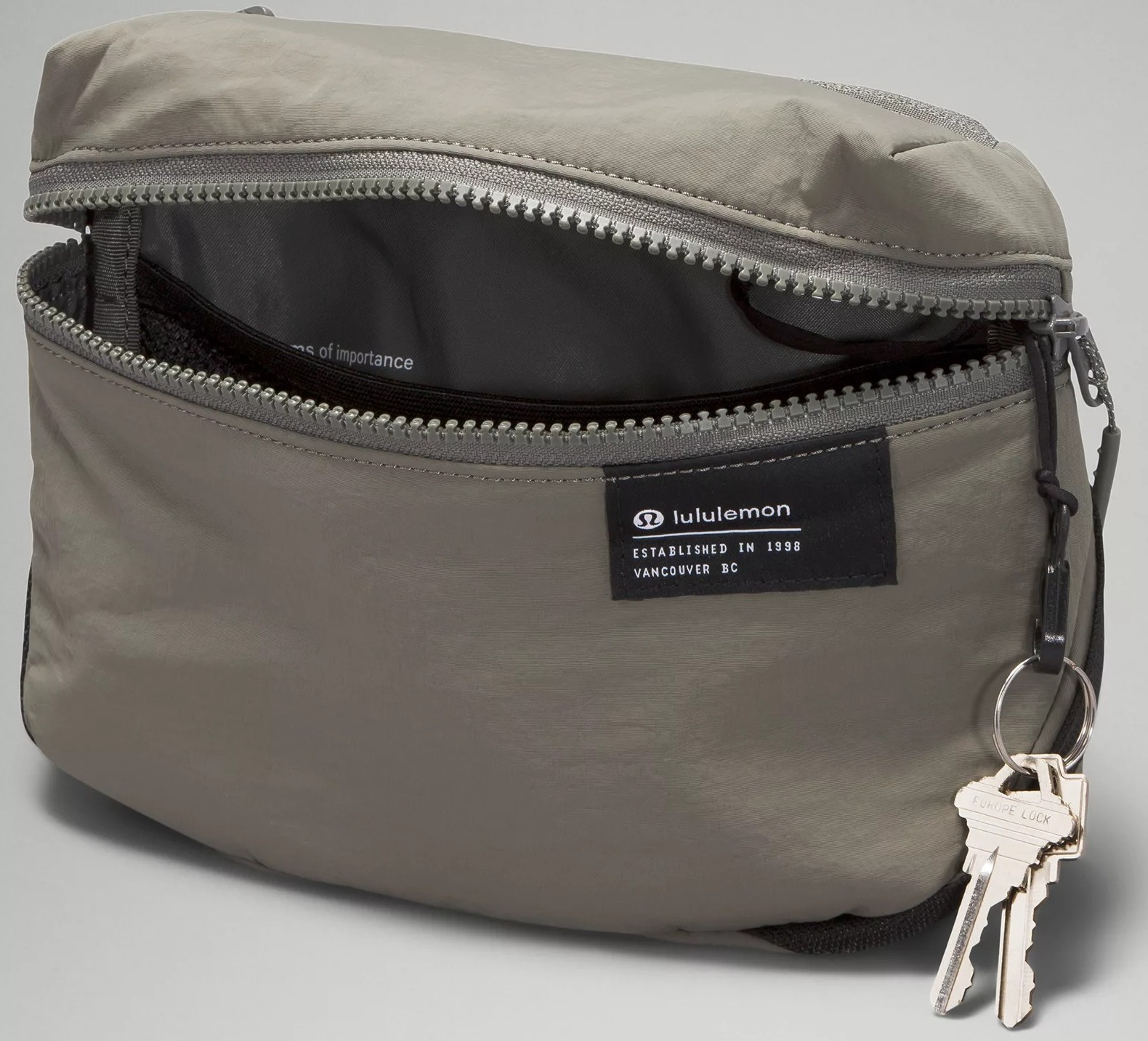 Lululemon-Clean-Lines-Belt-Bag-2L-LU9APKS-12.jpg?v=1775012236