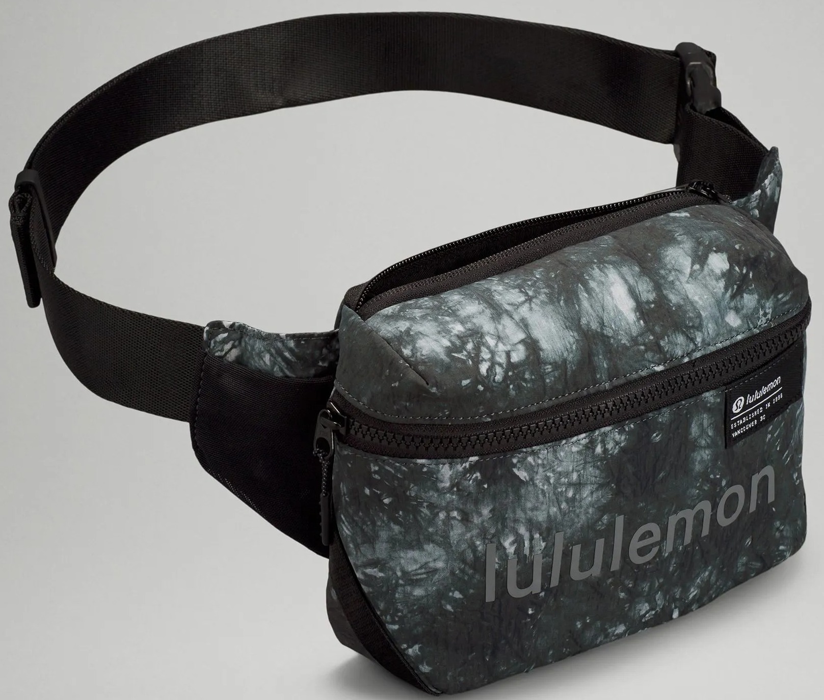 Lululemon-Clean-Lines-Belt-Bag-2L-LU9APKS-29.jpg?v=1775013826