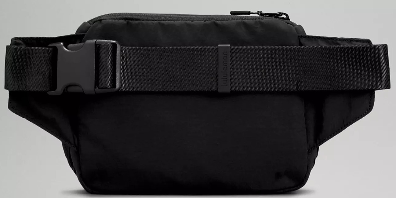 Lululemon-Clean-Lines-Belt-Bag-2L-LU9APKS-4.jpg?v=1775012204