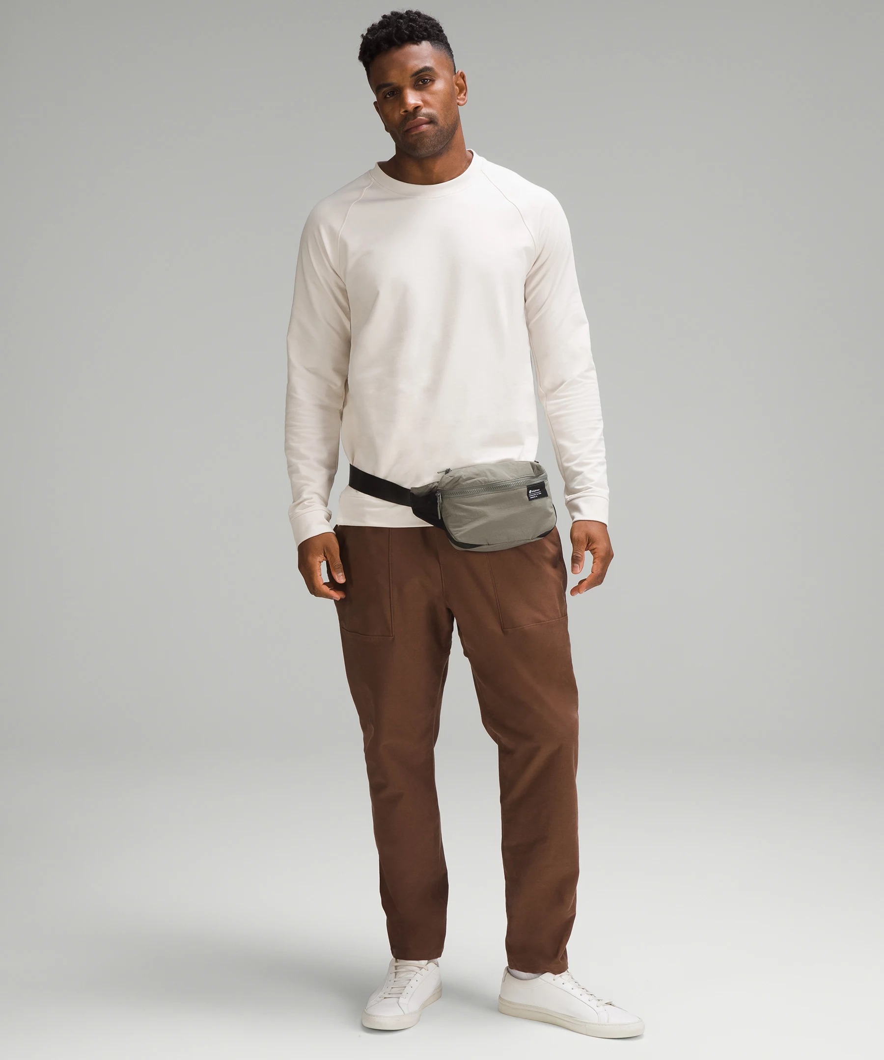 Lululemon-Clean-Lines-Belt-Bag-2L-LU9APKS-9.jpg?v=1775012223