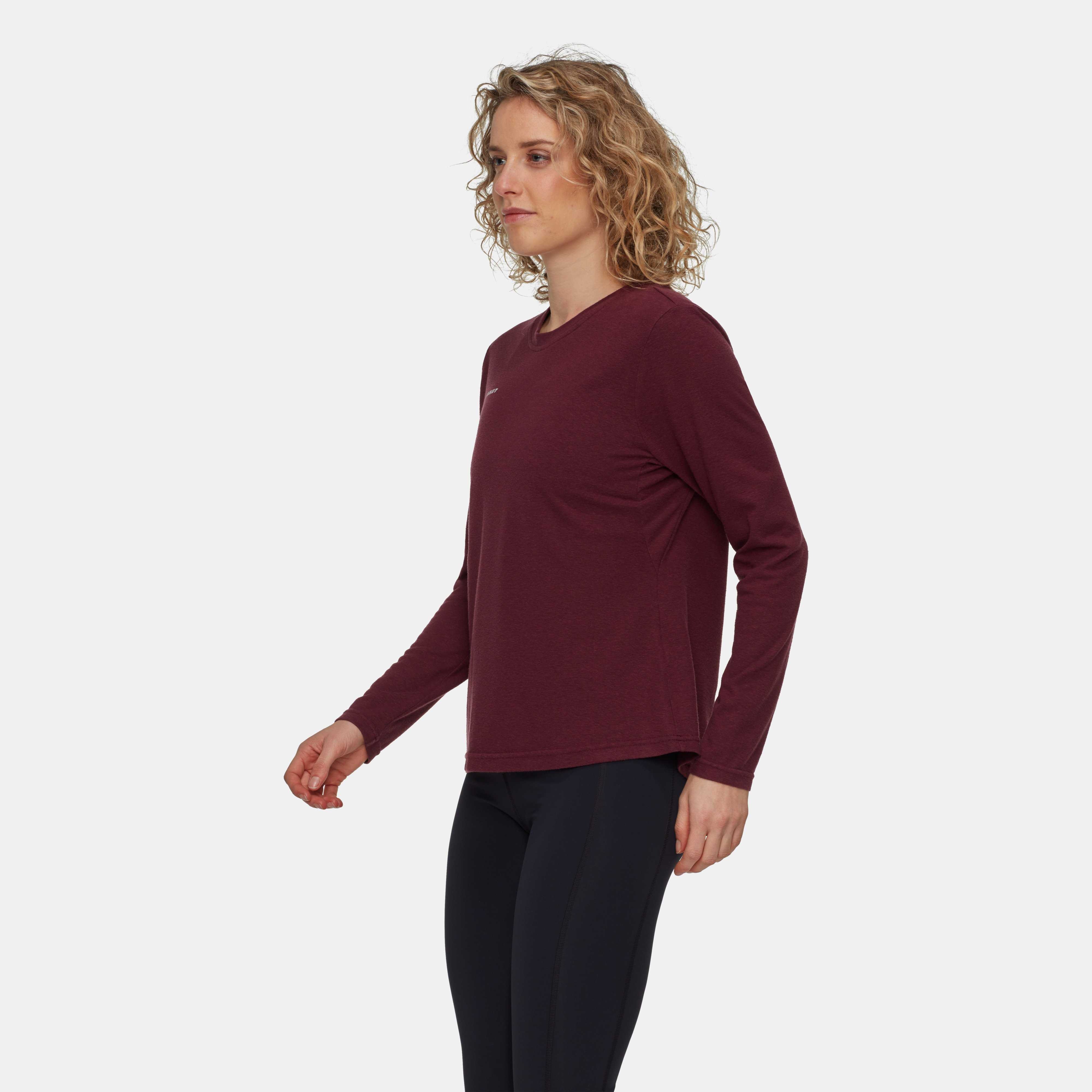 Mammut-Women-s-Vin-color-Massone-Light-Longsleeve-1016-01620-size-M-3.jpg?v=1776311452