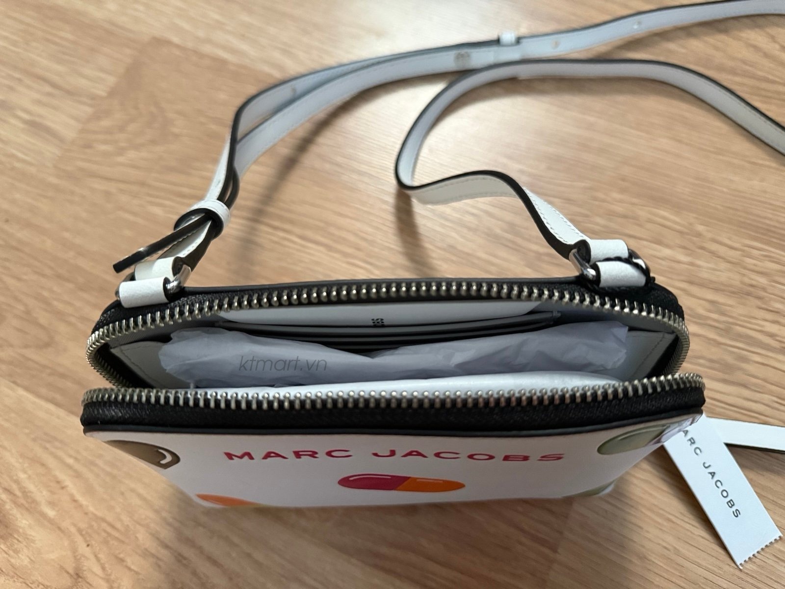 Marc-Jacobs-Small-Vitamin-Print-Bold-Crossbody-Pouch-4P5SMN017S01-16.jpg?v=1773287919