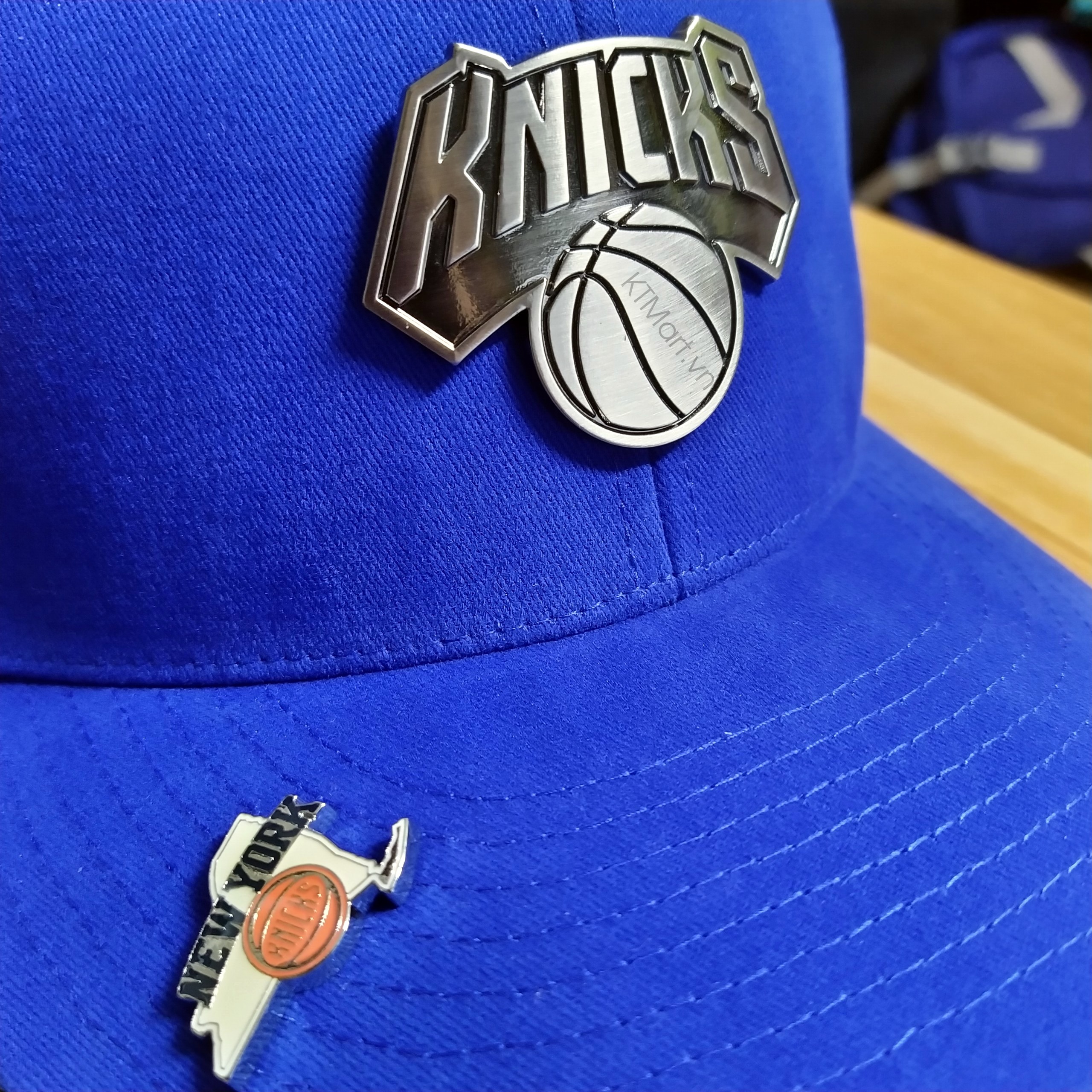 Mu-NBA-LAL-LAKERS-Artwork-Metal-Decoration-HYFLAT-CAP-N215AP631P-2.jpg?v=1773285653