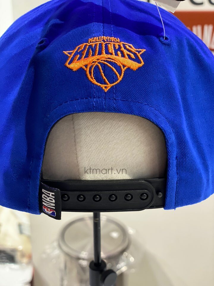 Mu-NBA-LAL-LAKERS-Artwork-Metal-Decoration-HYFLAT-CAP-N215AP631P-5.jpg?v=1773285671