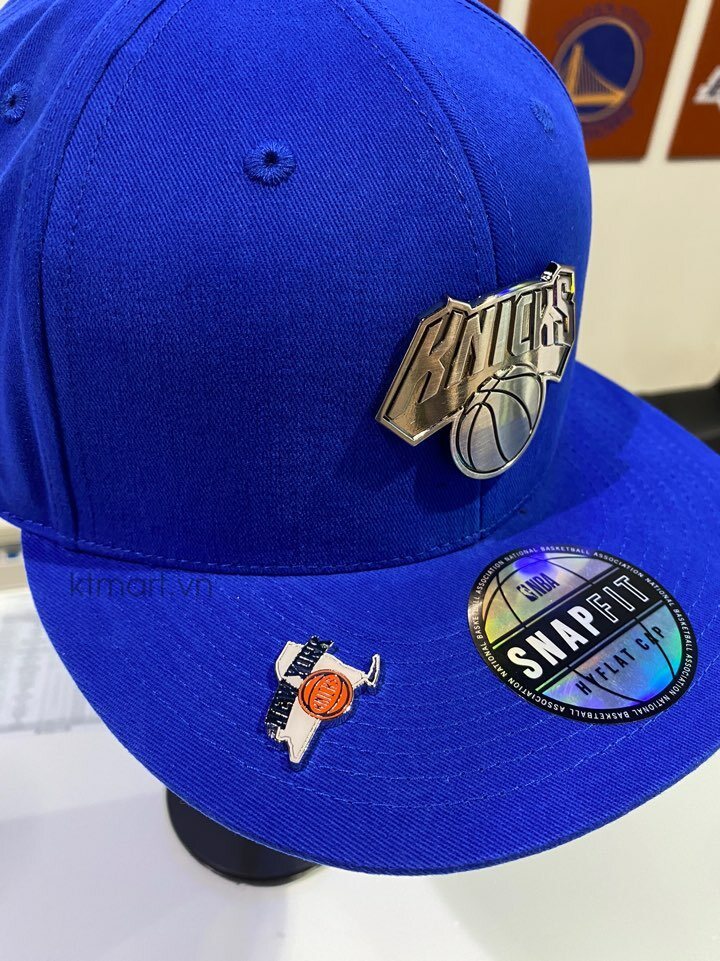 Mu-NBA-LAL-LAKERS-Artwork-Metal-Decoration-HYFLAT-CAP-N215AP631P-6.jpg?v=1773285675
