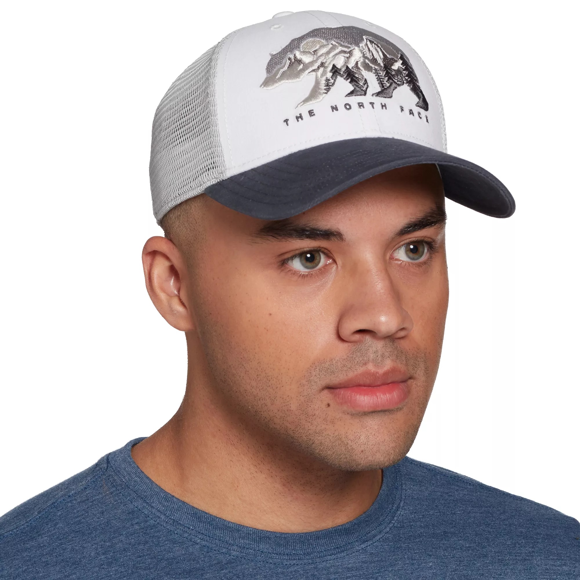 Mu-The-North-Face-Embroidered-Trucker-NF0A4AB9-9.jpg?v=1775029280