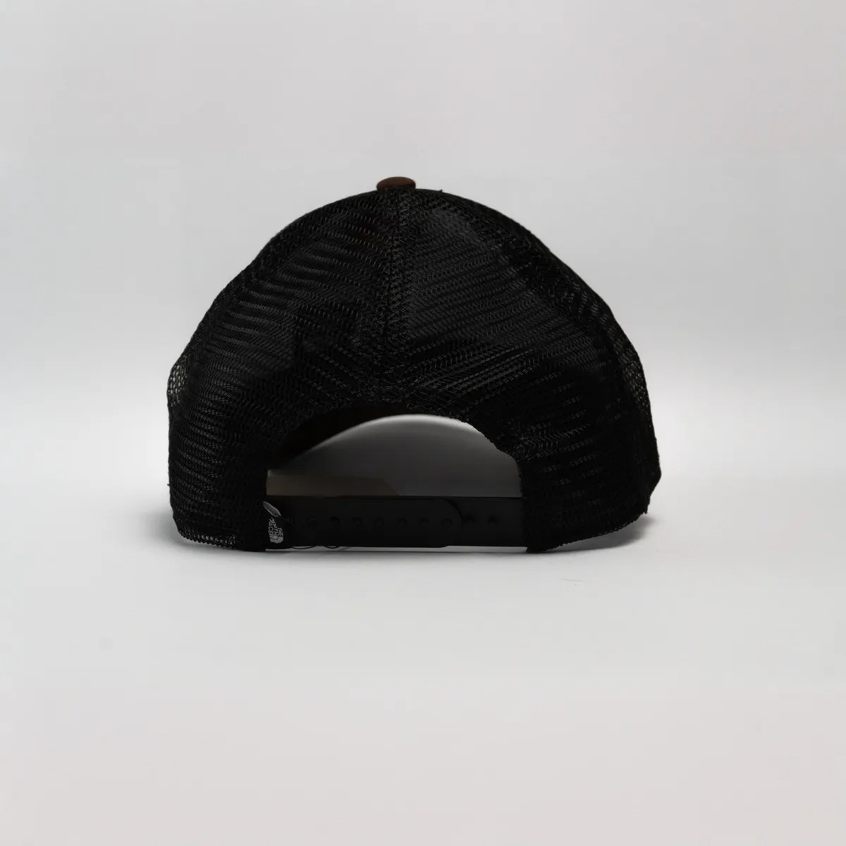 Mu-The-North-Face-NF0A5FXA-Deep-Fit-Mudder-Trucker-Hat-3.jpg