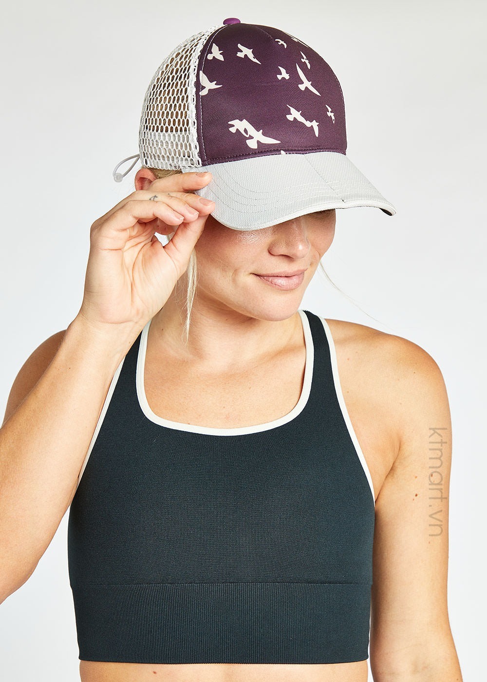 Mu-chay-bo-Oiselle-Runner-Trucker-Empire-Flock-5.jpg?v=1773019613