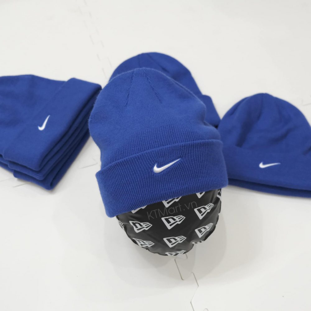 Mu-len-Nike-Adult-Unisex-Stock-Cuffed-Knit-Beanie_Nike-Unisex-Sideline-Cuffed-Beanie-ktmart-2-e1645501435941.jpg