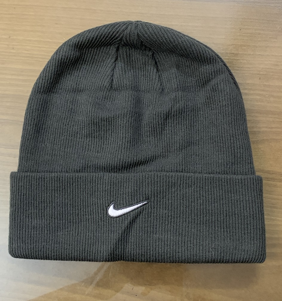 Mu-len-Nike-Adult-Unisex-Stock-Cuffed-Knit-Beanie_z4685445921208_80e222b0ed63a7ddf58890eb06372096.jpg