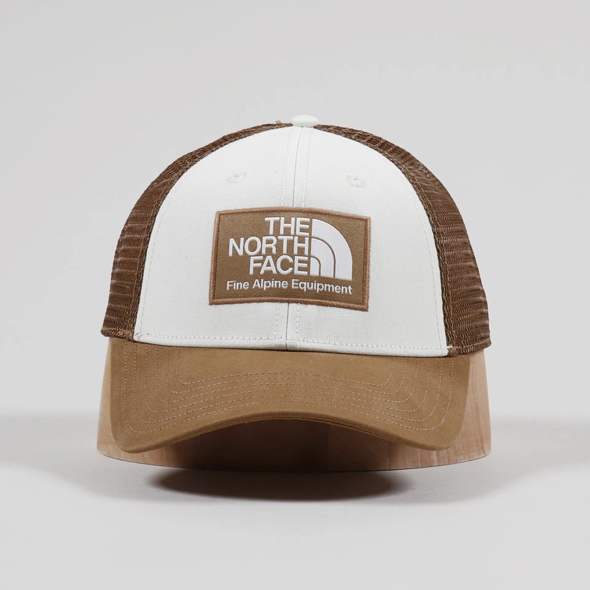 Mu-luoi-trai-The-North-Face-Mudder-Trucker-Cap-Utility-Brown-Vintage-White-2.jpg