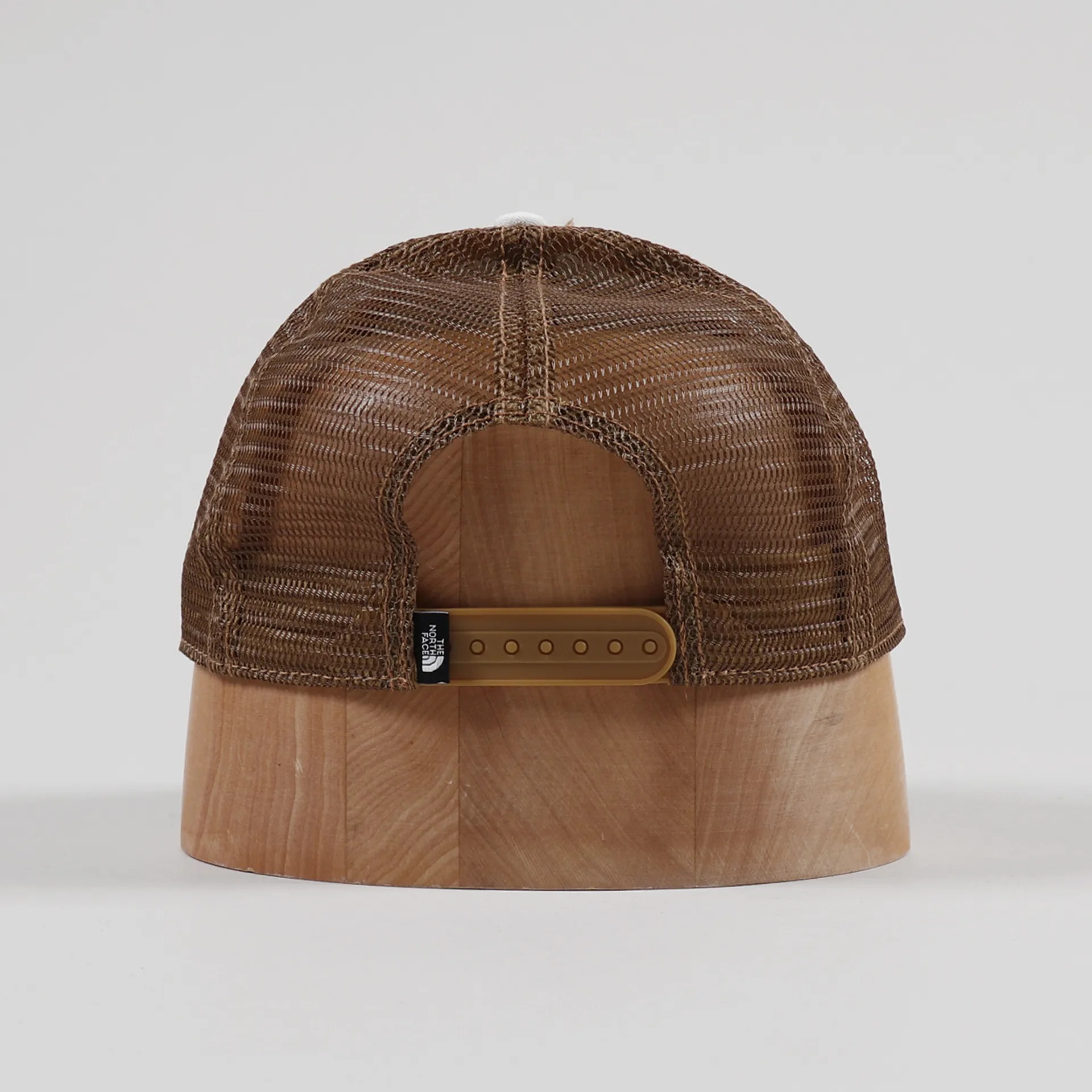 Mu-luoi-trai-The-North-Face-Mudder-Trucker-Cap-Utility-Brown-Vintage-White-3.jpg