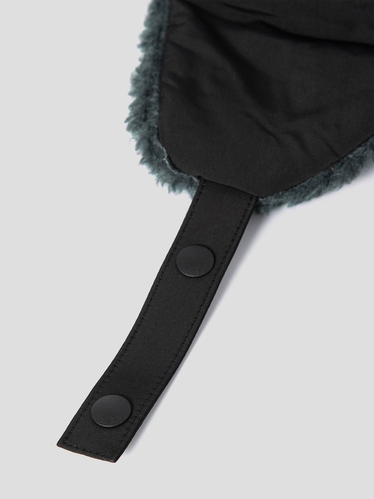 Mu-mua-Dong-Beanpole-Golf-ACC-Men-s-Ear-Flap-Cap-BE3X8BB085-10.jpg?v=1769589506