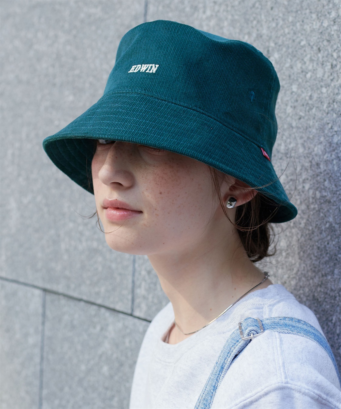 Mu-nhung-EDWIN-Corduroy-Embroidered-Bucket-Unisex-Hat-size-58cm-1.jpg