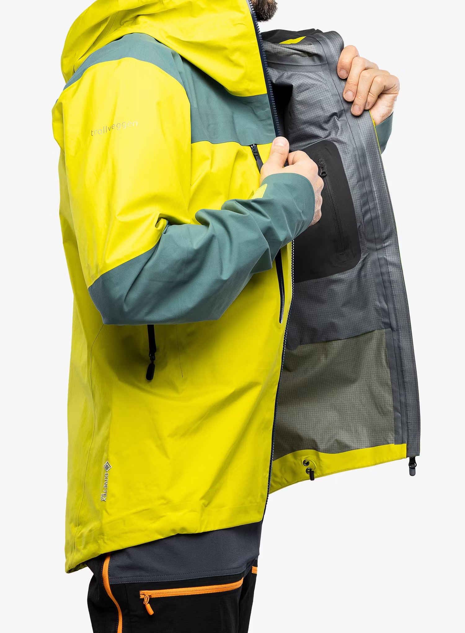 Norrona-Trollveggen-Gore-Tex-Pro-Light-Jacket-for-Men-1605-22-size-M-5.jpg