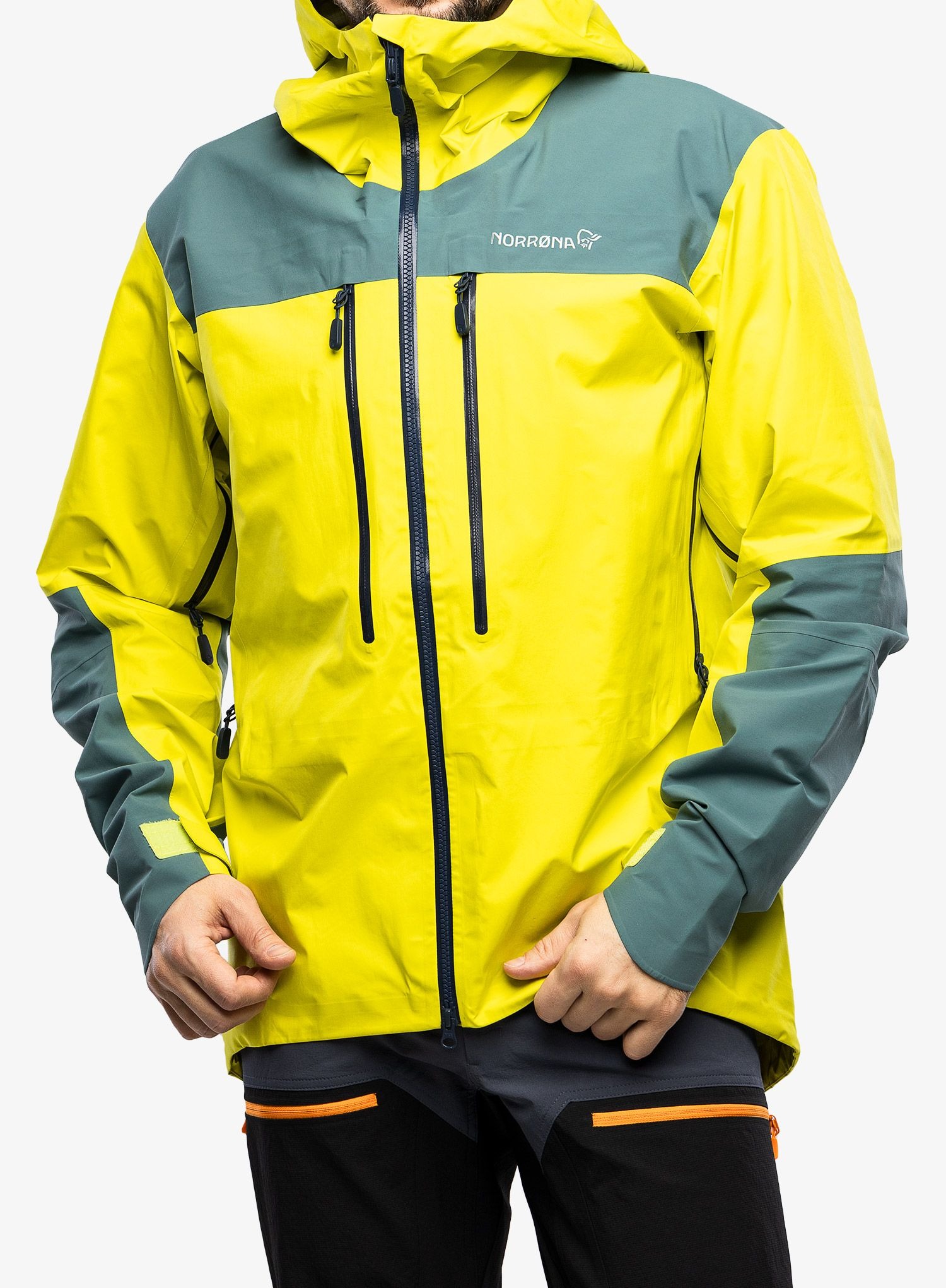 Norrona-Trollveggen-Gore-Tex-Pro-Light-Jacket-for-Men-1605-22-size-M-8.jpg