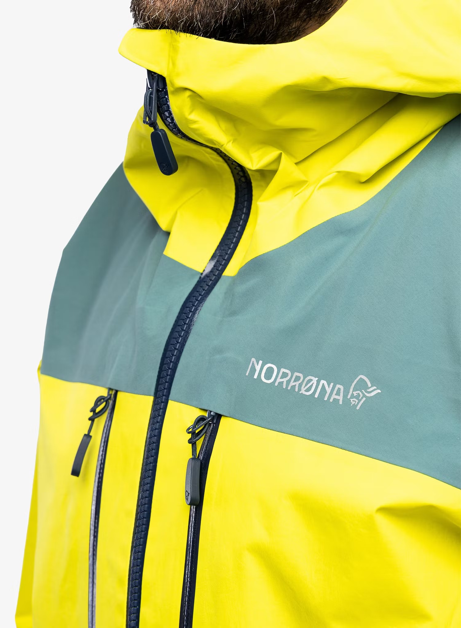 Norrona-Trollveggen-Gore-Tex-Pro-Light-Jacket-for-Men-1605-22-size-M-9.jpg