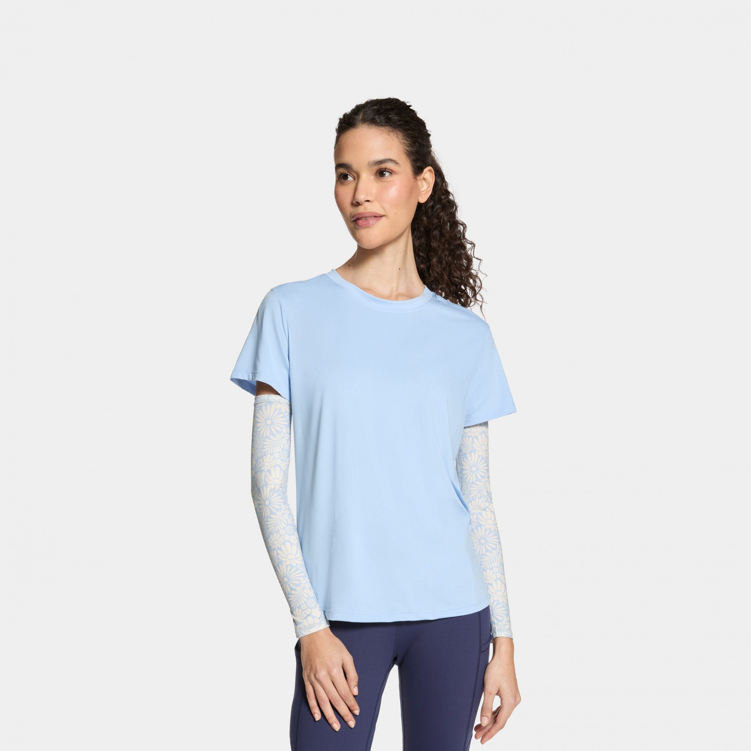 Ong-tay-chong-nang-Mission-Cooling-Sun-Sleeves-UPF-50-Sun-Protection_Mission Cooling Sun Sleeves-UPF 50 Sun Protection ktmart 6.jpg