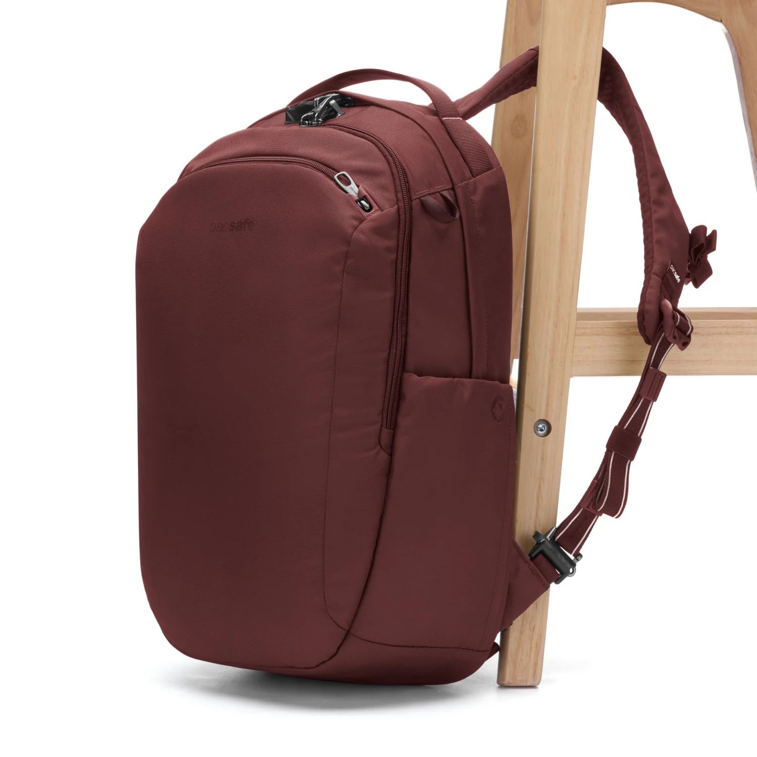 Pacsafe-Anti-Theft-V-26L-Tour-Backpack-61125347-7.jpg?v=1774324540