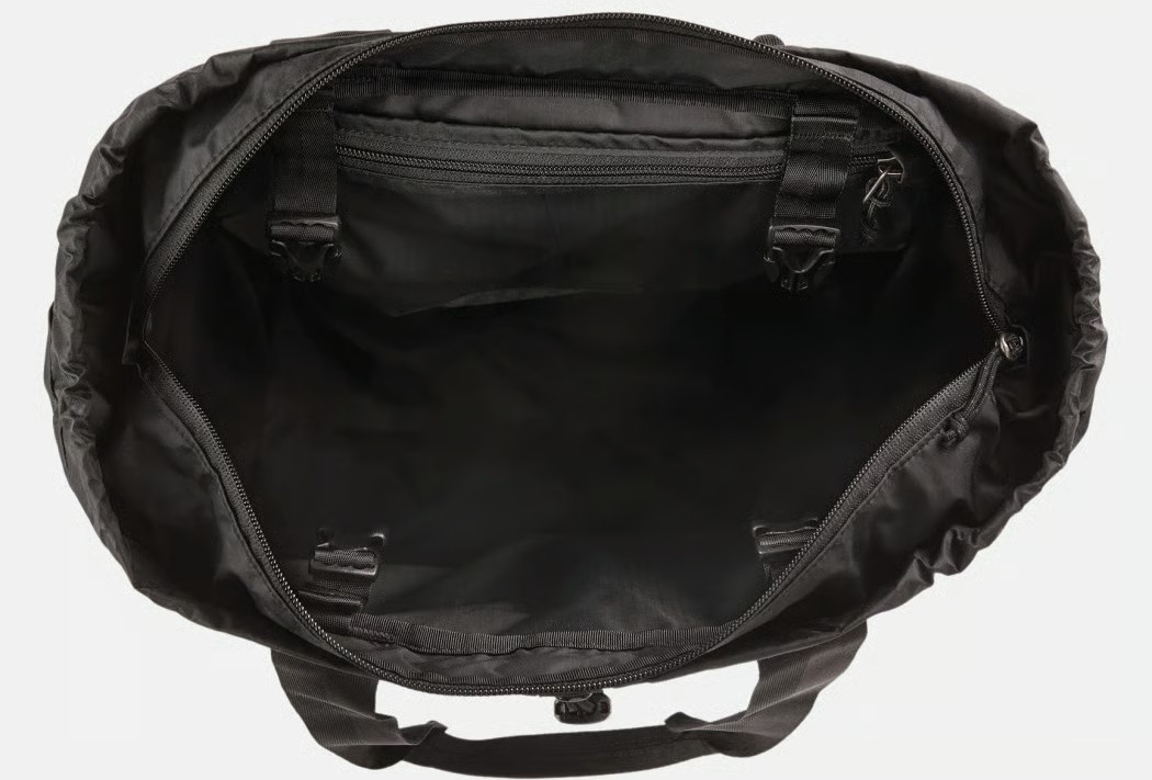 Patagonia-Ultralight-Black-Hole-Tote-Pack-27L-48809-Black-31.jpg?v=1775034923