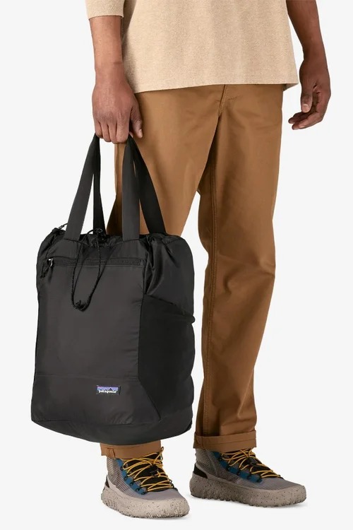 Patagonia-Ultralight-Black-Hole-Tote-Pack-27L-48809-Black-32.jpg?v=1775034927