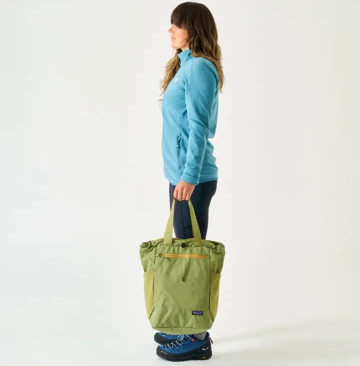 Patagonia Ultralight Black Hole Tote Pack 27L 48809 Buckhorn Green ktmart 10.jpg