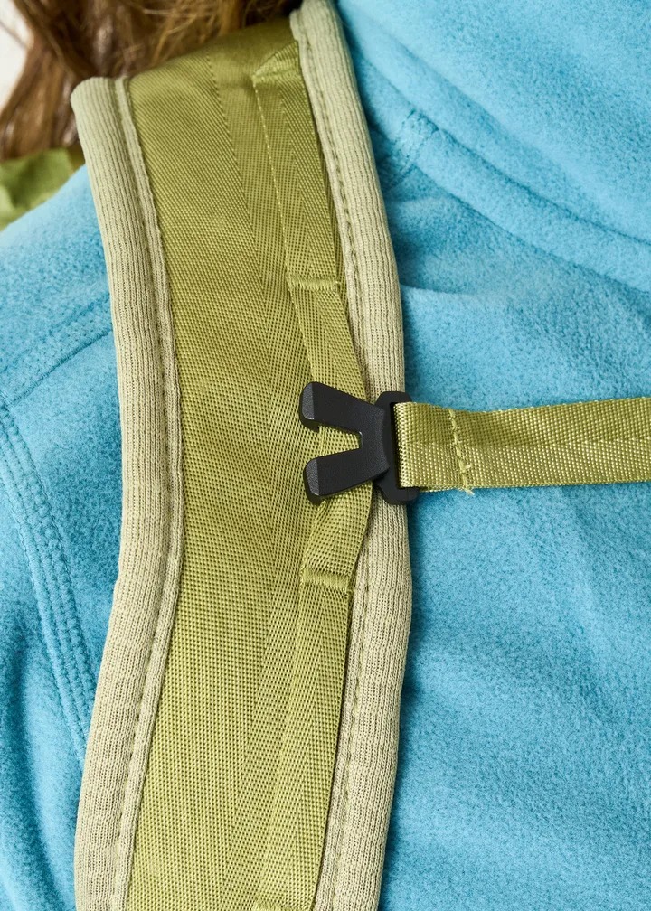 Patagonia Ultralight Black Hole Tote Pack 27L 48809 Buckhorn Green ktmart 13.jpg