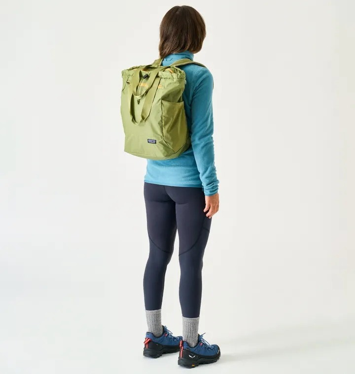 Patagonia Ultralight Black Hole Tote Pack 27L 48809 Buckhorn Green ktmart 8.jpg