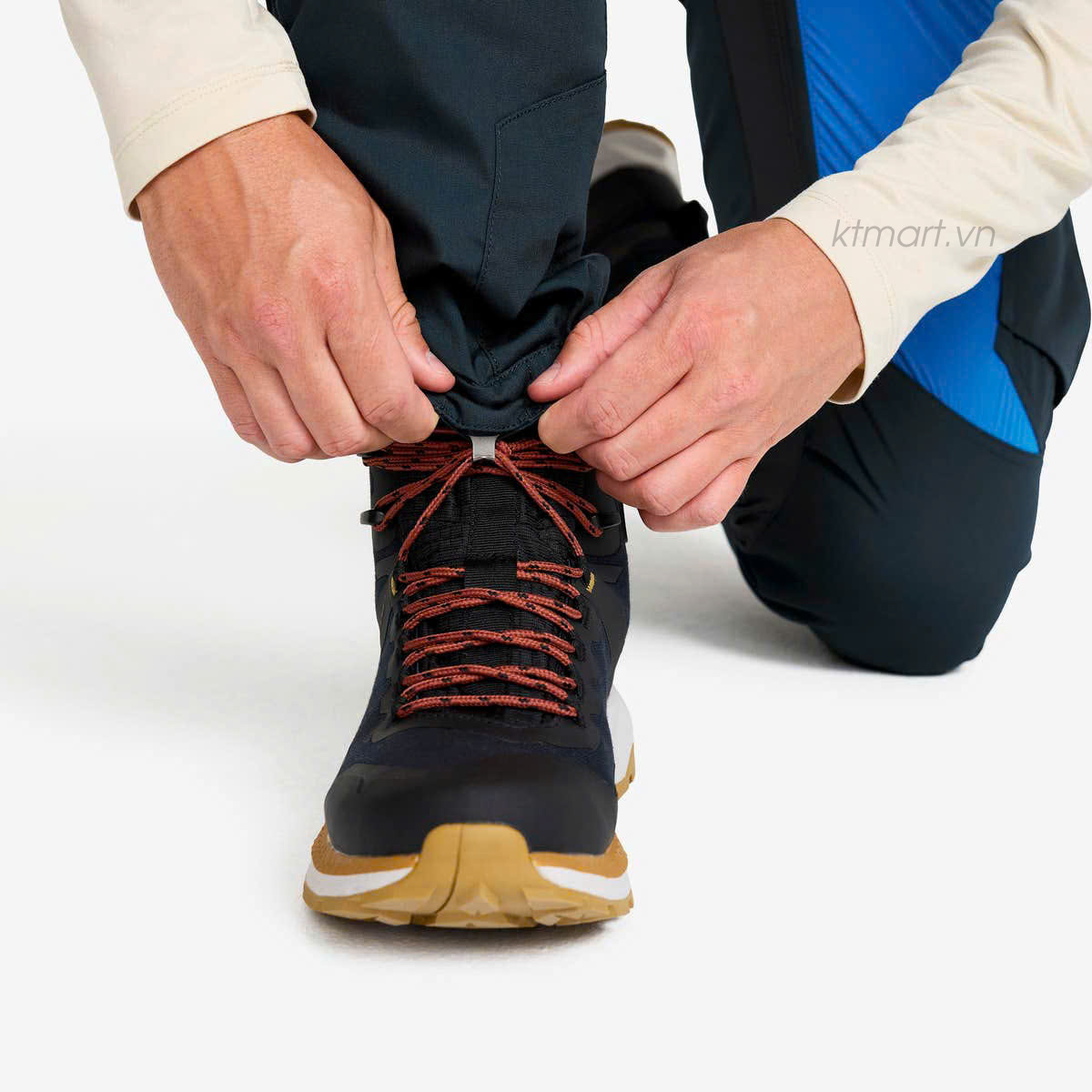 Quan-RVRC-RevolutionRace-Rambler-Lightweight-Pro-Pants-10769-size-S-29-30--11.jpg