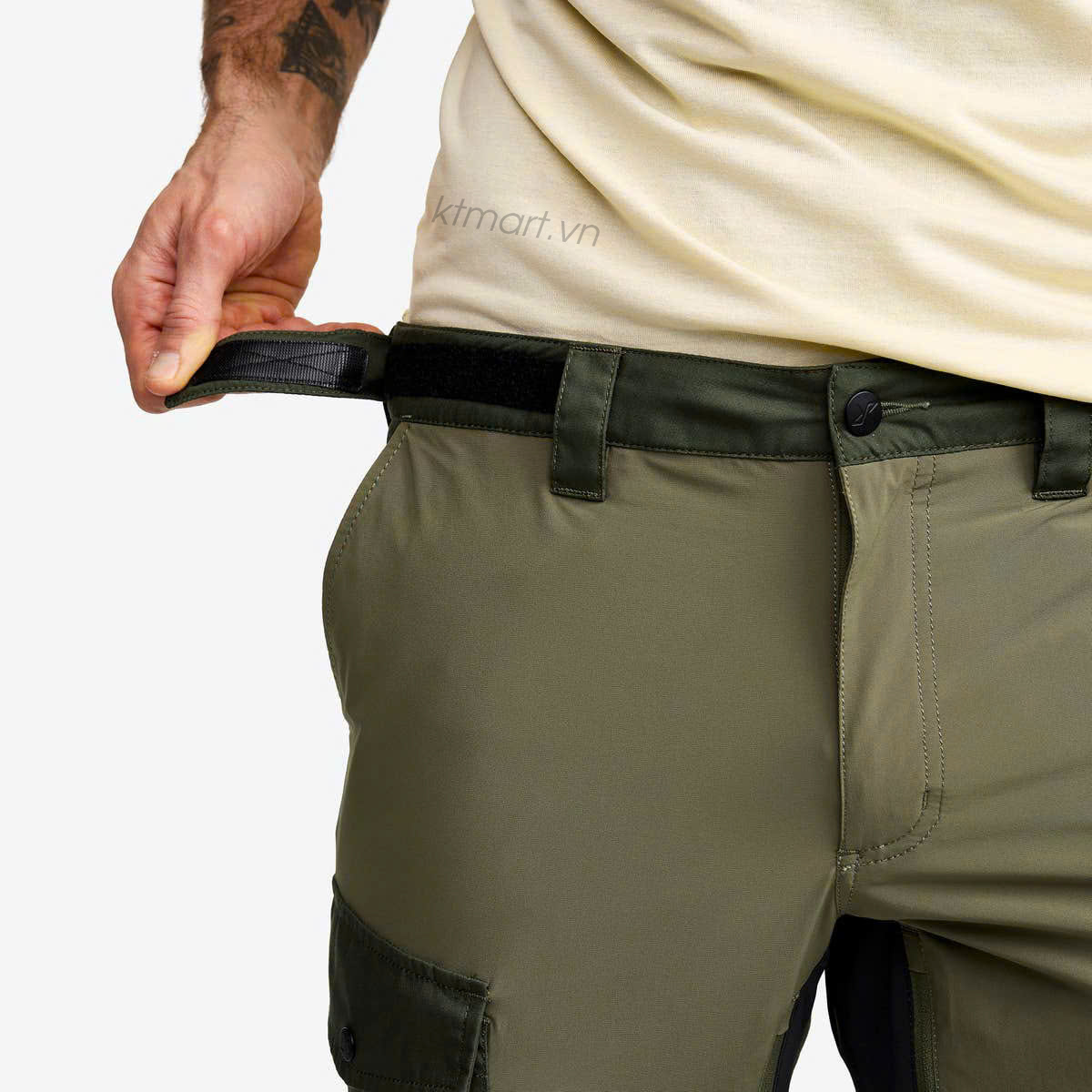 Quan-RVRC-RevolutionRace-Rambler-Lightweight-Pro-Pants-10769-size-S-29-30--20.jpg