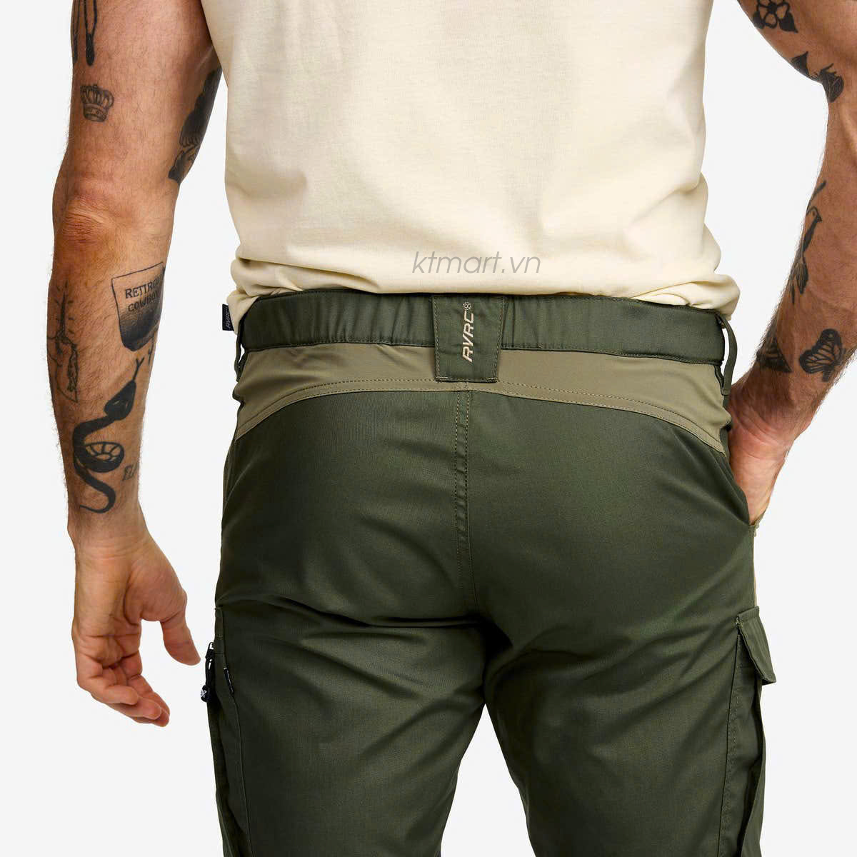Quan-RVRC-RevolutionRace-Rambler-Lightweight-Pro-Pants-10769-size-S-29-30--21.jpg