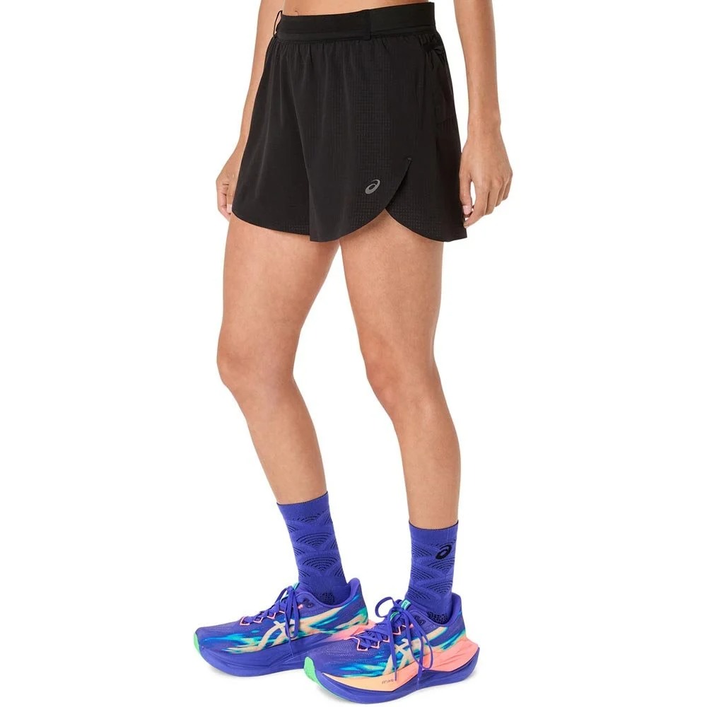Quan-chay-ASICS-Women-s-Metarun-Split-Short-2011D447-400-Black-size-XS-S-M-15.jpg?v=1776932032