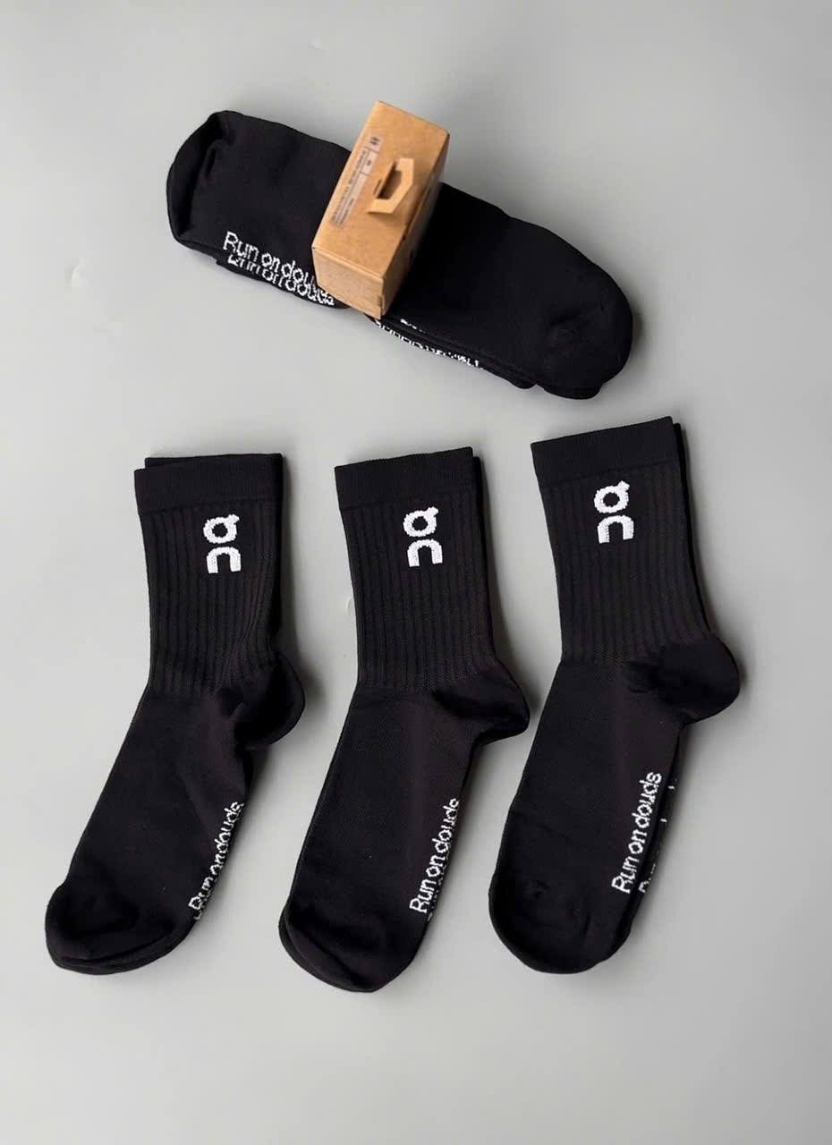 Set-3-tat-the-thao-On-Running-Logo-Sock-3-Pack-size-S-M-4.jpg?v=1769763891