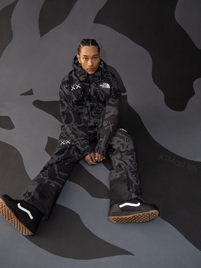 THE-NORTH-FACE-x-KAWS-Freeride-Jacket-NF0A7WLQ-size-M-4.jpg?v=1773024970