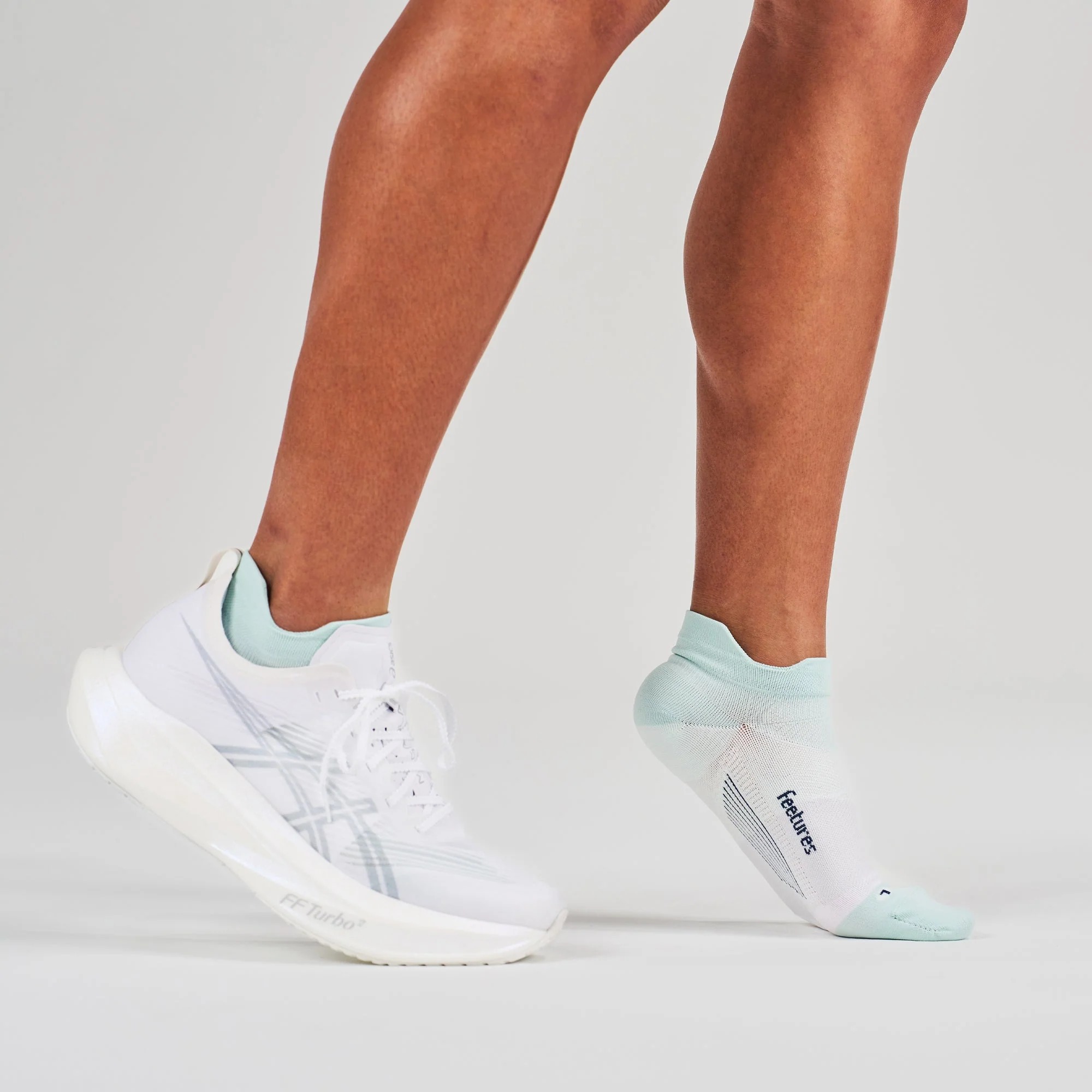 Tat-Feetures-ELITE-Ultra-Light-Tab-3-Pack-size-S-M-L-14.jpg?v=1776827456
