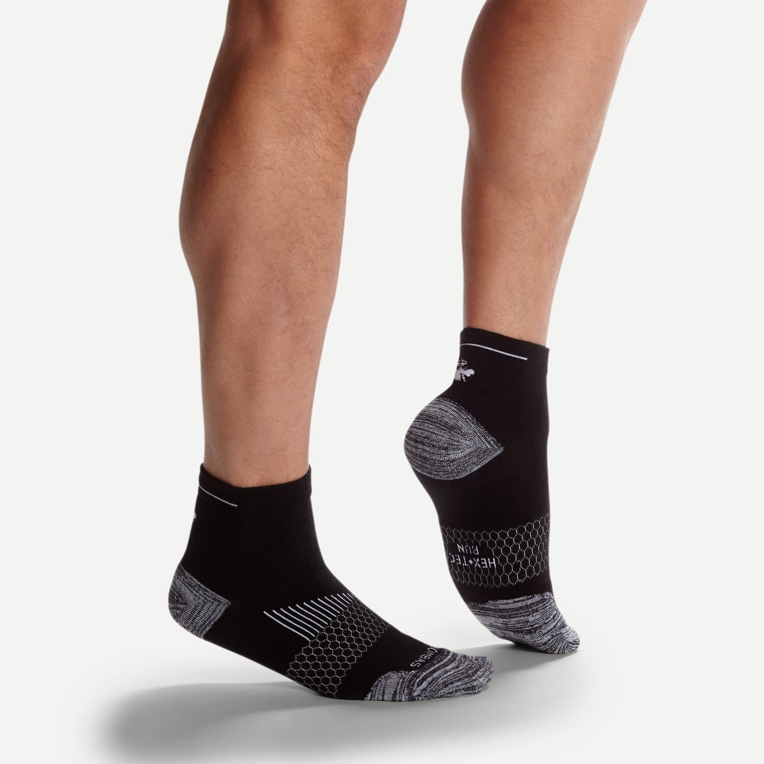 Tat-chay-bo-Bombas-Running-Quarter-Sock-size-S-2.jpg