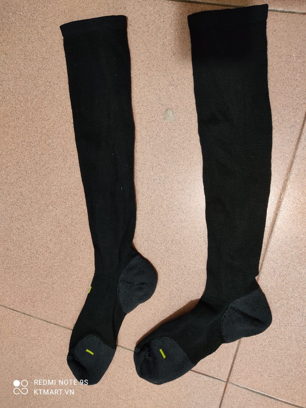 Tat-merino-NZ-Sock-Co-Merino-Compression-Knee-Hi-Sock-size-S-L-1.jpg?v=1778379983