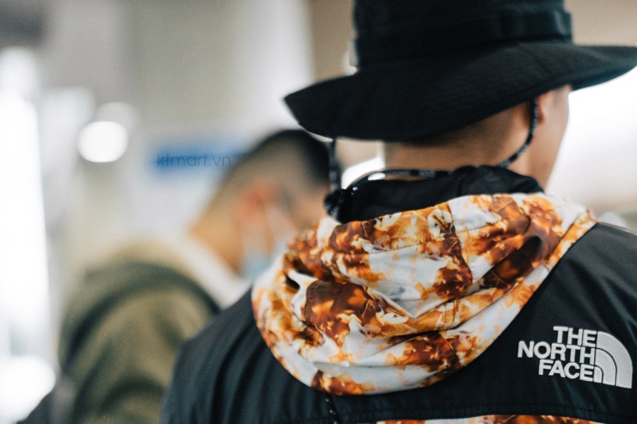 The-North-Face-x-DOE-Coffee-Camouflage-Lightweight-Wind-Jacket-size-S-14.jpg?v=1772766874