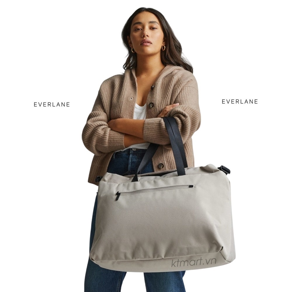 Tui-Everlane-The-ReNew-Transit-Weekender-28L-12.jpg?v=1778122263