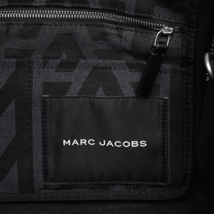 Tui-Marc-Jacobs-The-Outline-Monogram-Medium-Tote-Bag-2S3HTT010H04-11.jpg?v=1770269091