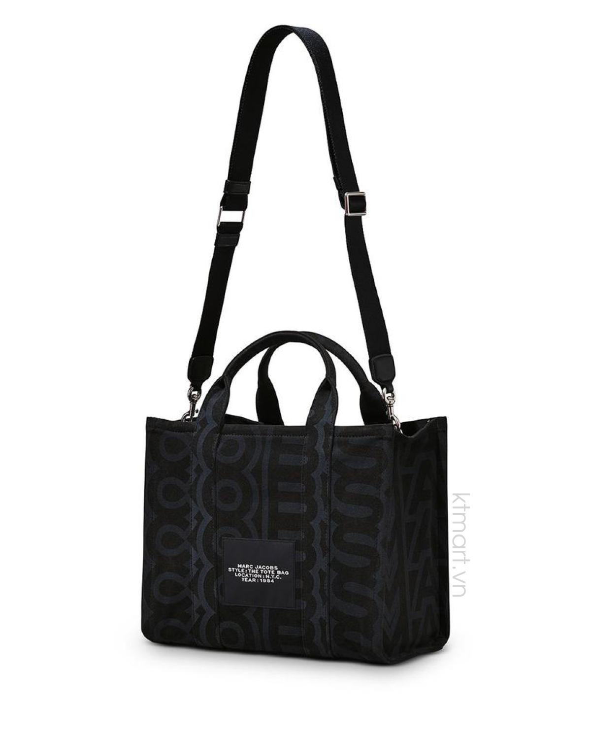 Tui-Marc-Jacobs-The-Outline-Monogram-Medium-Tote-Bag-2S3HTT010H04-17.jpg?v=1770269133