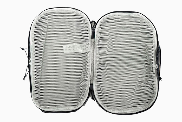 Tui-Patagonia-Black-Hole-Cube-Medium-Black-6L-49366-18.jpg?v=1774948769