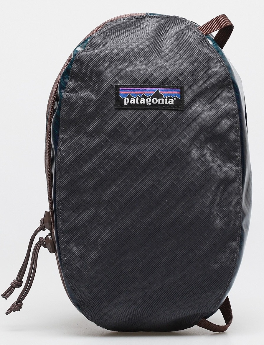 Tui-Patagonia-Black-Hole-Cube-Small-3L-49361-Patagonia-20.jpg?v=1774940486