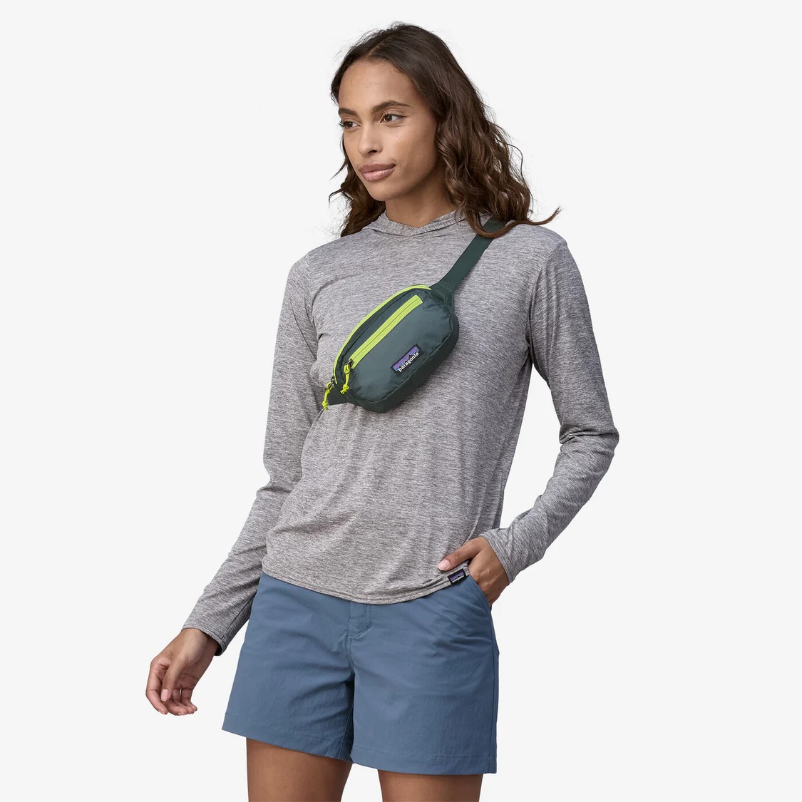 Tui-Patagonia-Ultralight-Black-Hole-Mini-Hip-Pack-1L-49447-16.jpg?v=1775099467