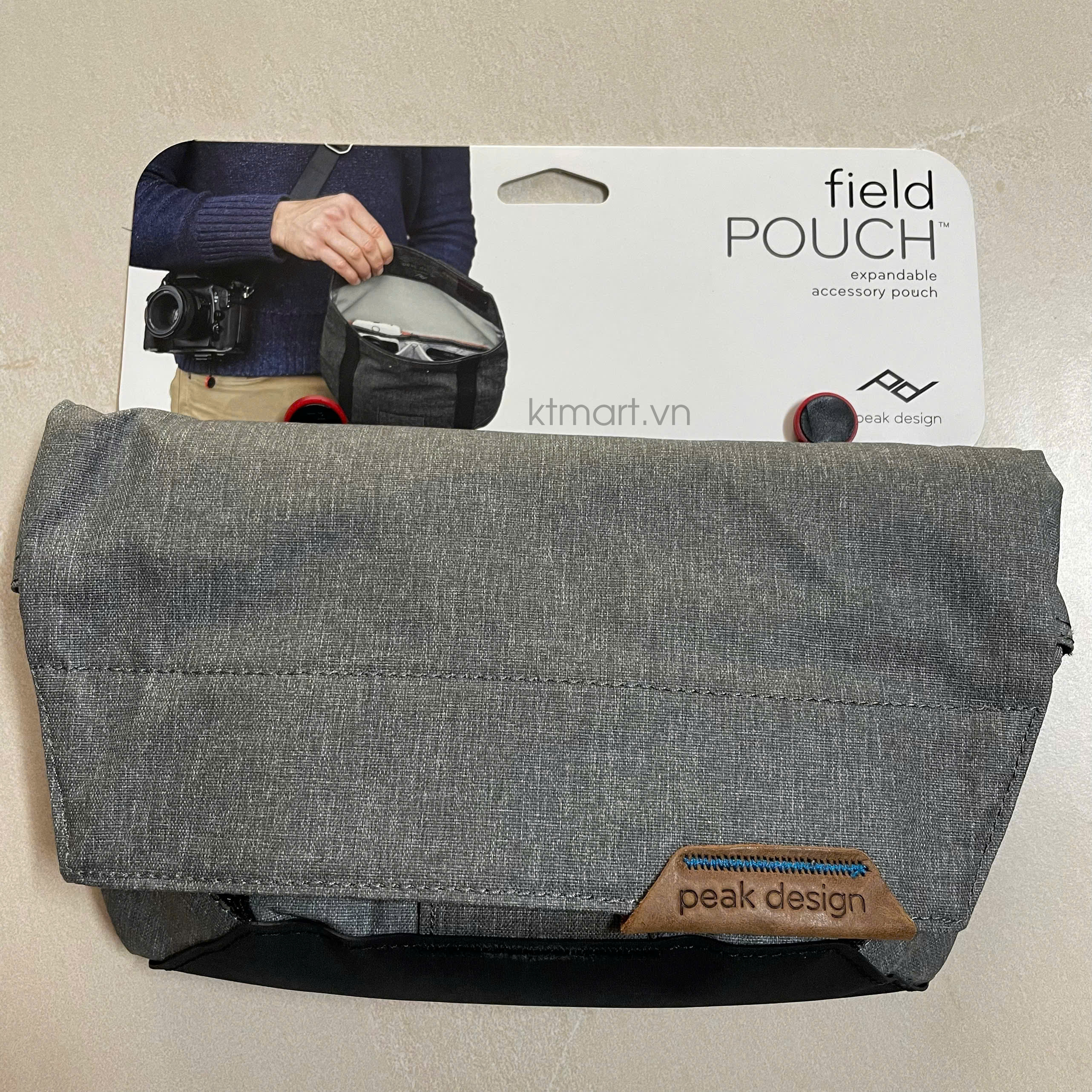 Tui-Peak-Design-Field-Pouch-V1-3.jpg