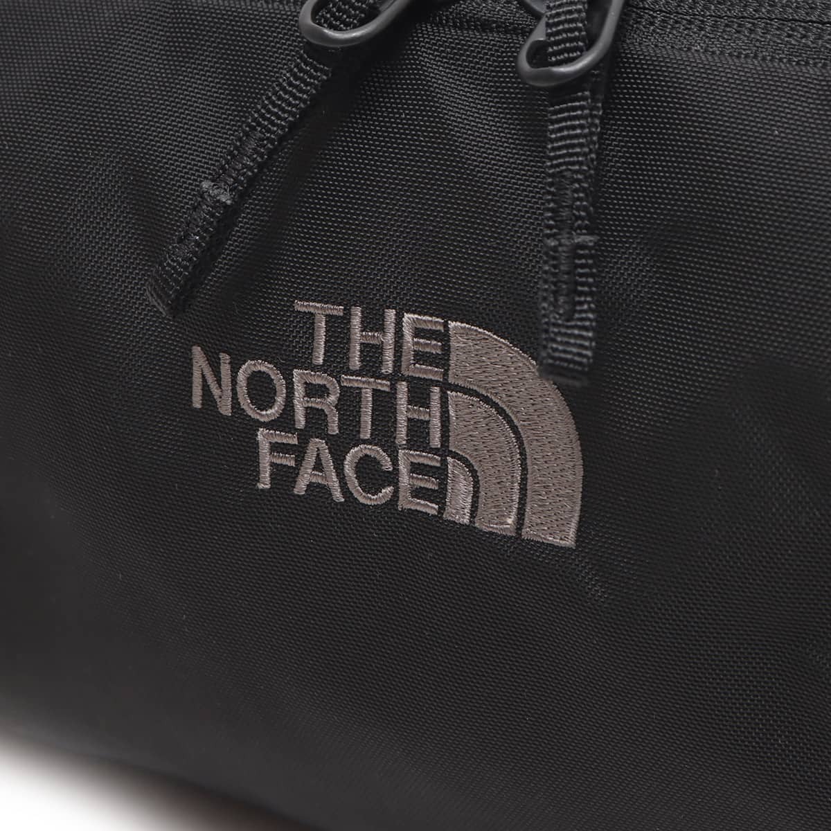 Tui-The-North-Face-Shoulder-Bag-Black-NM72355K-14.jpg?v=1770256339