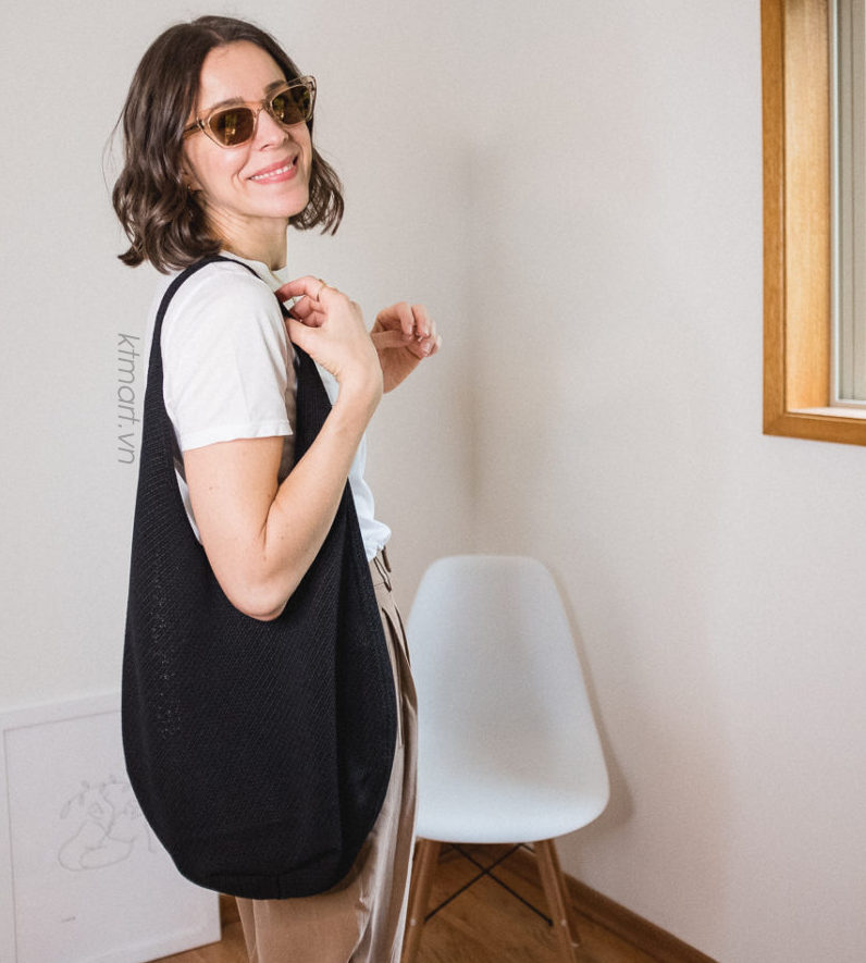 Tui-Tote-Everlane-The-Canvas-Teardrop-Tote-15.jpg?v=1778121831