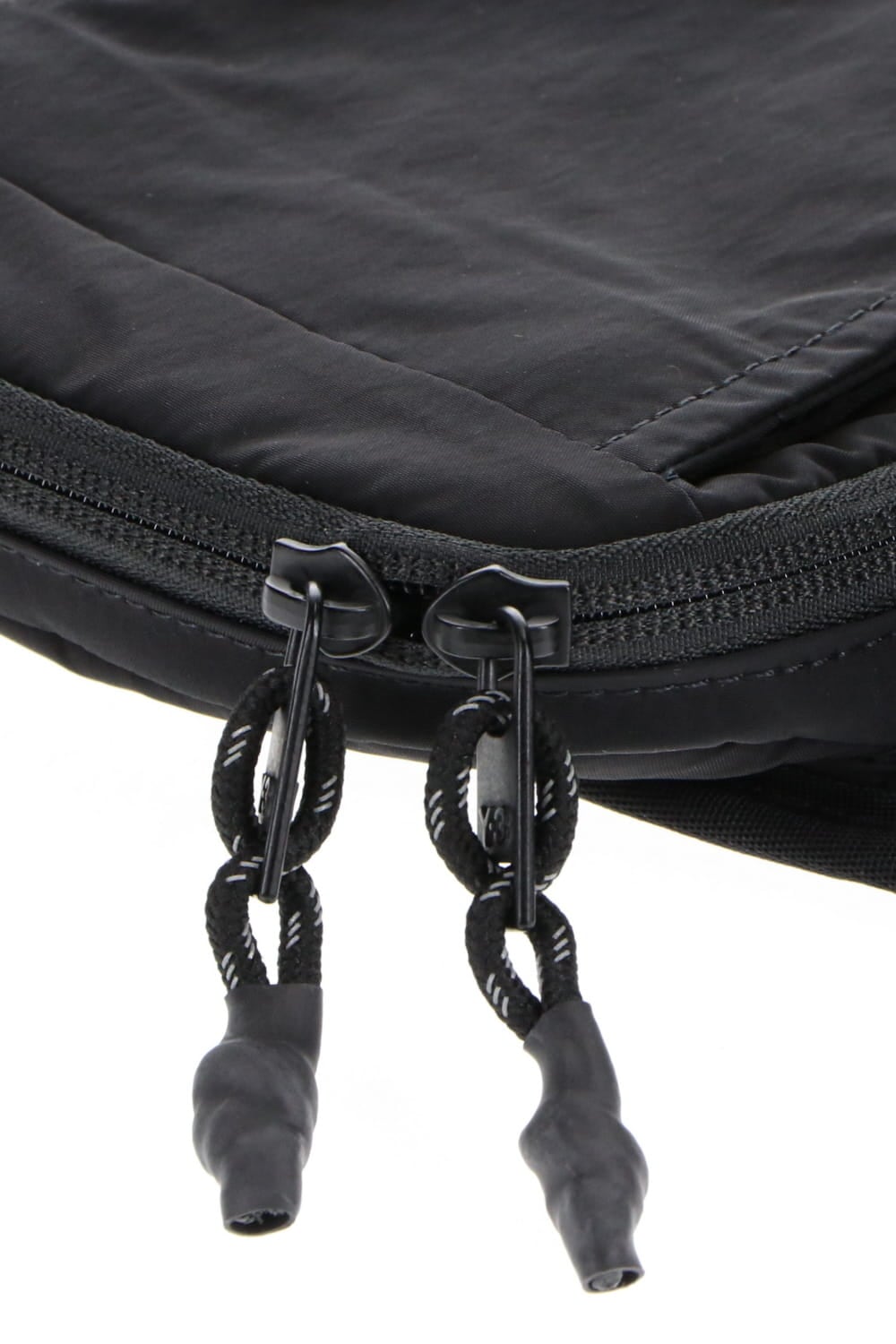 Tui-Y-3-CH3-Cord-Bumbag-Yohji-Yamamoto-GK2109-Y3-25.jpg?v=1773975420